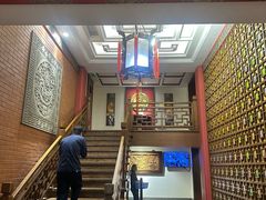 -梅龙镇酒家(南京西路总店)
