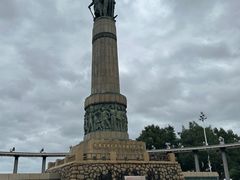 -人民防洪胜利纪念塔