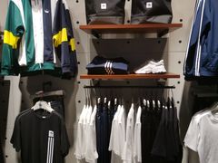 -adidas(滔搏朝阳大悦城店)