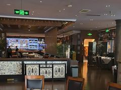 -八府香鸭·啫啫煲(华山路店)