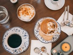-Café Monson