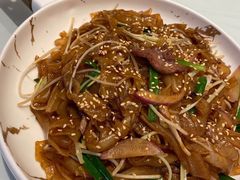 豉油皇干炒霜降牛河-千灯盛汇·头牌粤菜(致越优城店)