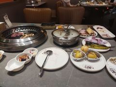 -黑金·寻焰自助百汇·烤肉·火锅(中街店)