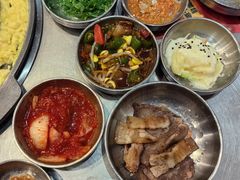 -GOGIYA·咕叽吖韩国传统烤肉店(东方新天地店)