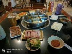 -邓莽子老火锅(中兴路总店)