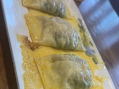 -东来菜馆•手抓海鲜家常菜•海鲜锅贴(鸽子窝店)