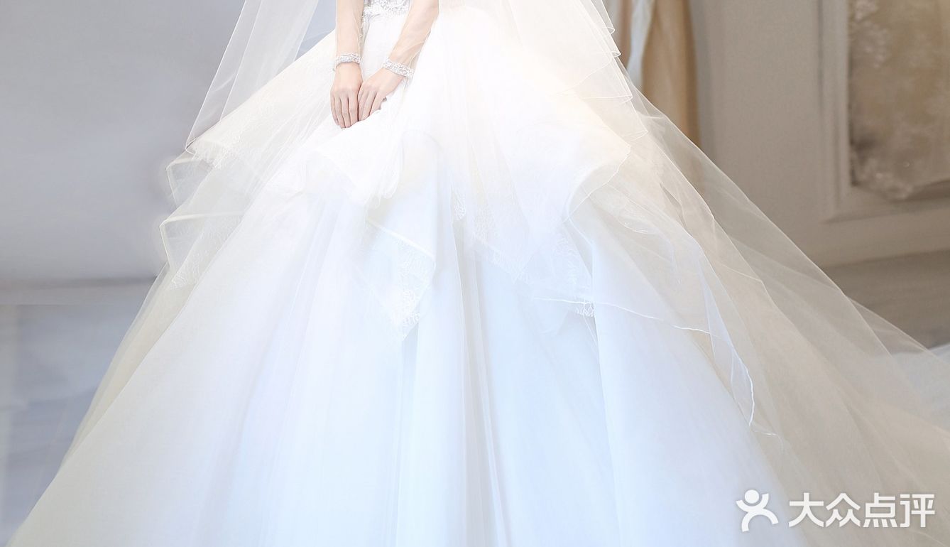 怪你过分美丽 | 体验长袖婚纱的温柔 婚纱