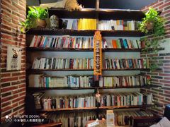 -初见咖啡(青大路店)