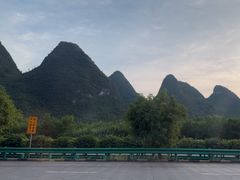 -龙头服务区-停车场