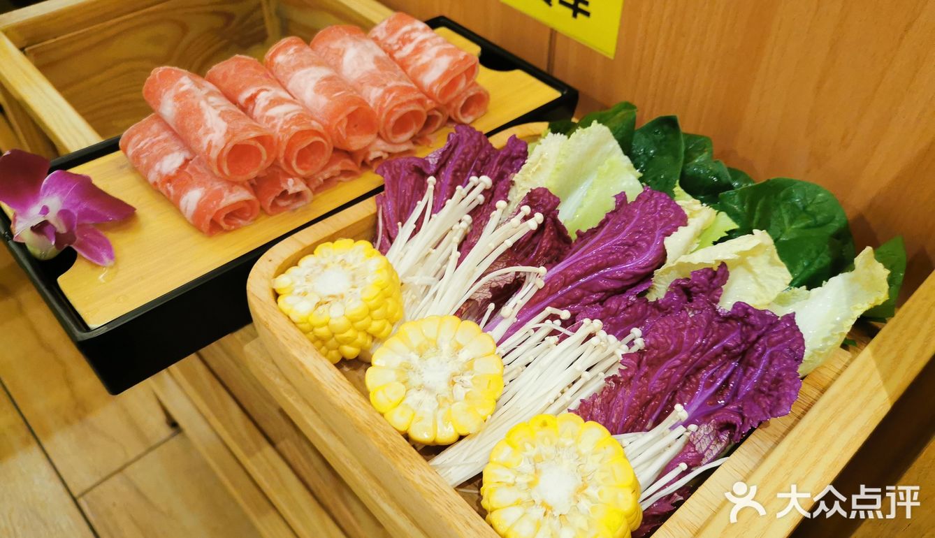 那天刚滑完冰太饿了，后面顾着吃忘了拍照