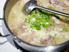 招牌铁锅炖羊肉-羊故事·西北融合菜(华侨城店)