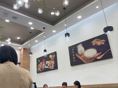 -佰搭果·广式茶餐厅(西华路店)