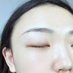 -一个差评成就的纹眉店