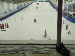 -乔波室内滑雪场