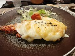 -广州万富希尔顿酒店·感趣自助餐厅·金秋蟹宴生蚝海鲜刺身