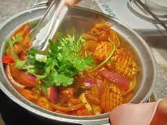 -禄婶鸡煲·打边炉