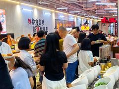 -来龍儿鲜切牛肉自助老火锅