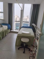 -苗方清颜·祛痘皮肤管理