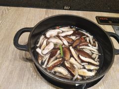 -呷哺呷哺(新世界百货望京店)