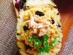 -Chom Cafe and Restaurant