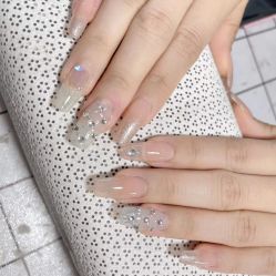 -星辰·新中式美甲美睫工作室