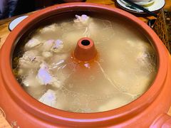 汽锅鸡-老滇山寨•云南特色菜•地方菜•民族风情歌舞表演(金碧店)