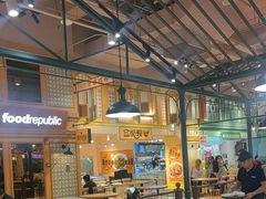 -大食代美食广场(上海中心店)