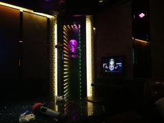 -好乐迪(张扬路八佰伴店)