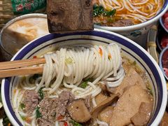 -云阿蛮云南生烫牛肉米线(奉贤路店)