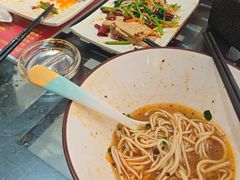 -牛壹品牛肉拉面(东风路店)