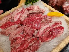 -韩烧牛中牛·甄选黑牛烤肉(黑金店)