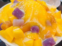 芒果芋圆牛奶绵绵冰-水牛奶皇后糖水铺