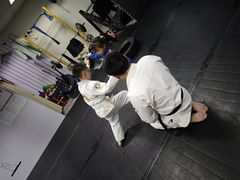 -金翼跆拳道巴西柔术拳击格斗学院