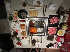 -海底捞火锅鲜切牛肉主题店(长寿路店)