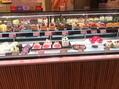面包甜点陈列柜-巴黎贝甜(龙之梦购物中心虹口店)