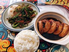 老巴子招牌鸡脖饭-蘑菇圈·云南野生菌菇炒饭·巷口食堂(悦荟店)