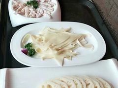 -小天鹅火锅·一线江景洪鼎旗舰店(洪崖洞店)