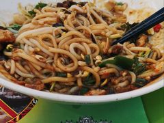 -海口骑楼小吃街