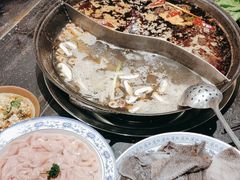 -周小明火锅(黑金冠社区店)