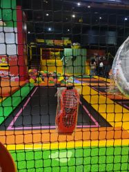 -蹦蹦跳跳(新奥购物中心店)