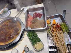 -李记称盘牛杂串串(广厦店)
