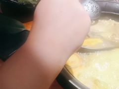 -呷哺呷哺(普陀乐购真北店)