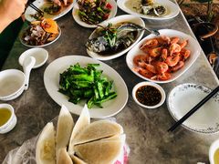 -四川小胡子海鲜(丁村万人海鲜广场店)