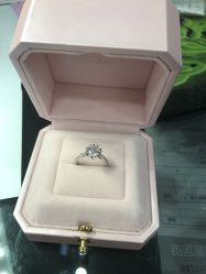 -威德钻石-克拉钻大本营(南京东路店)