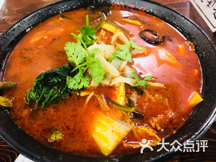 张氏宽窄巷成都名小吃(西华门店)冒火锅牛肚图片 - 第1张