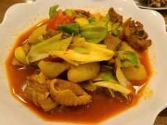 沙湾大盘鸡-清真·玛丽亚新疆菜主题餐厅(浙江中路店)