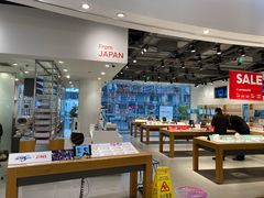 -JINS(上海宏伊国际广场店)