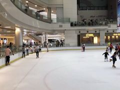 -冰纷万象滑冰场(深圳万象城店)