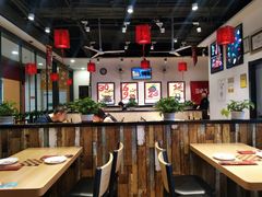 大堂-歪嘴香鸡公煲(大连佳兆业店)