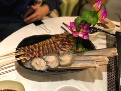 -鲜入围煮花胶鸡海鲜火锅